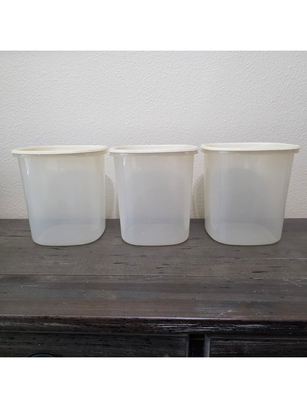 Rubbermaid Servin' Saver #7 21 Cup Canisters Set of 3 Almond Lids Vintage